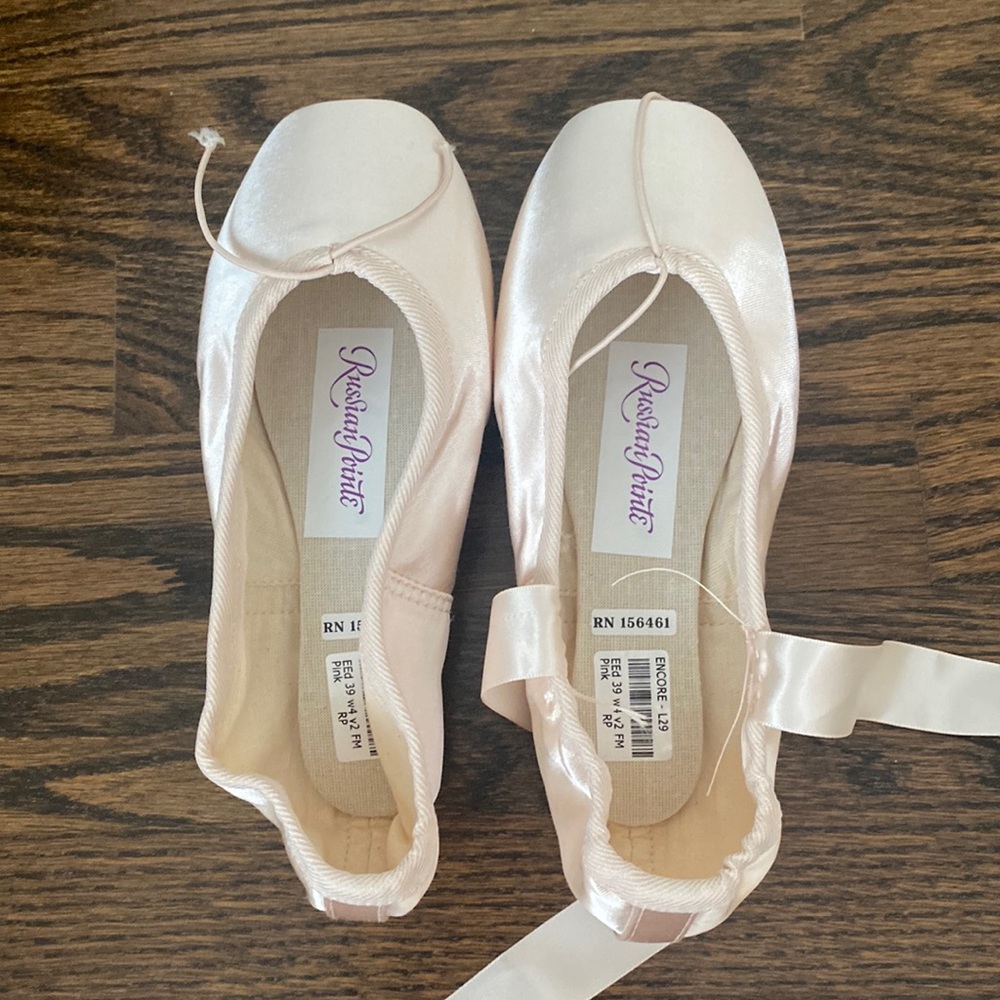 Russian pointe encore pointe shoes